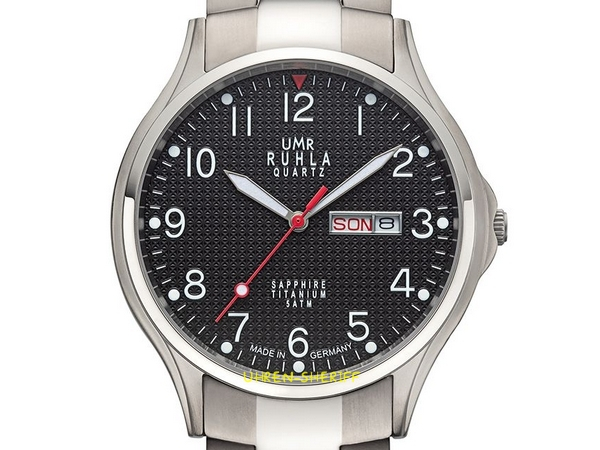 UMR Ruhla Quarzuhr Titan 90406 Zifferblatt