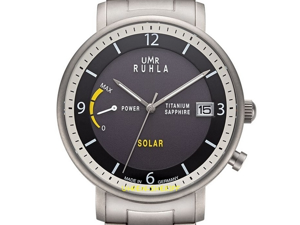 UMR Ruhla Solaruhr 94102M Titan Zifferblatt